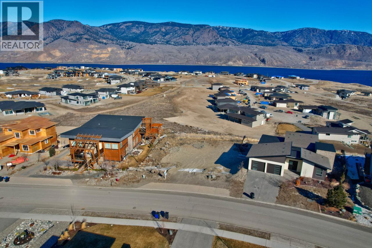 186 Cavesson Way, Kamloops, British Columbia  V1S 0B3 - Photo 2 - 10386523