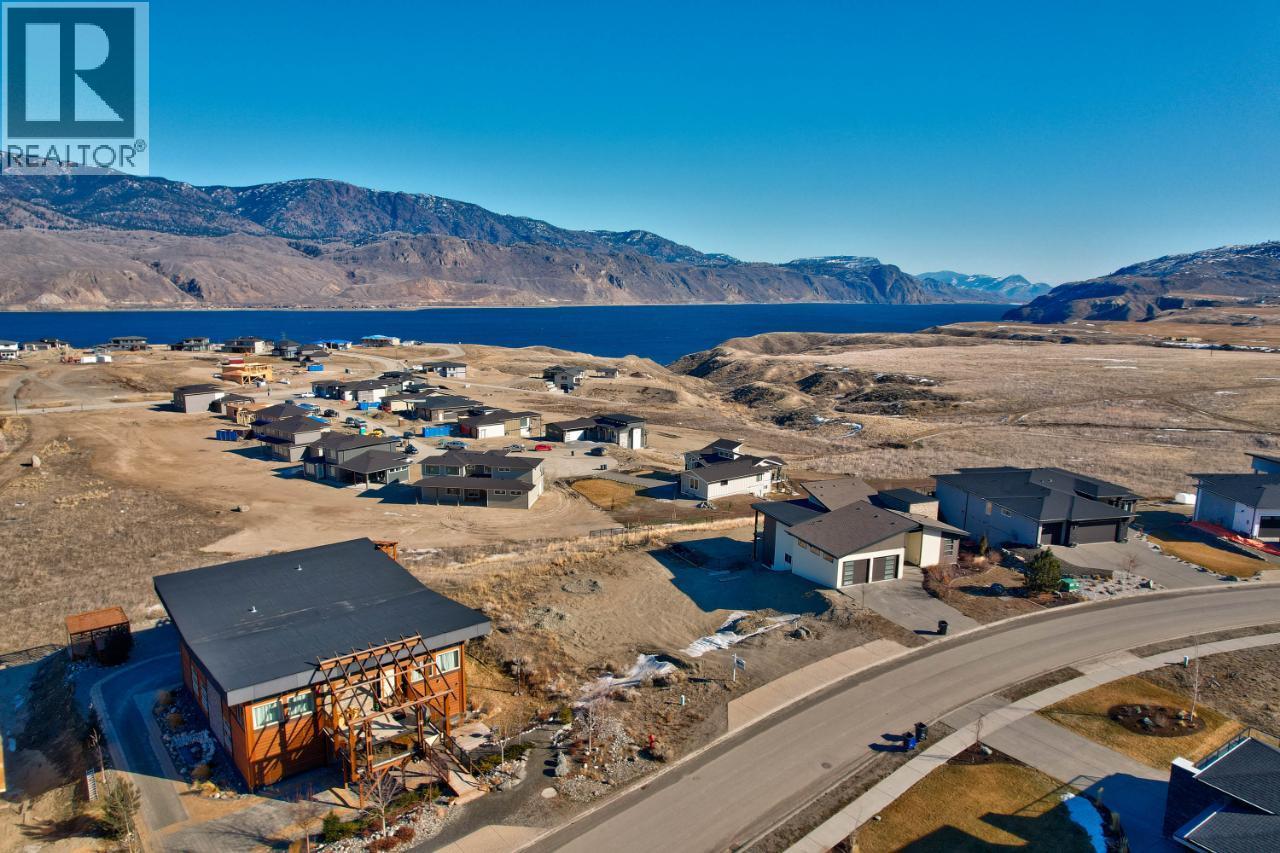 186 Cavesson Way, Kamloops, British Columbia  V1S 0B3 - Photo 3 - 10386523