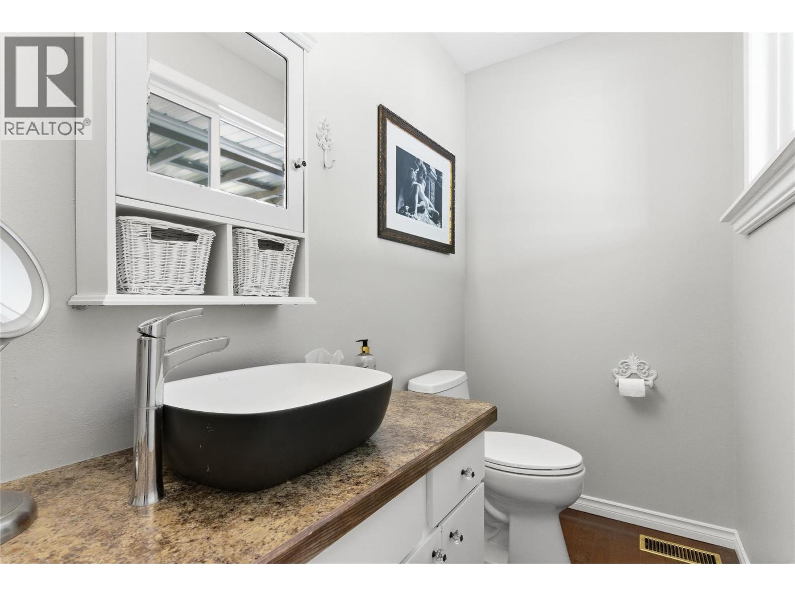 1153 Maclean Drive, Cache Creek, British Columbia  V0K 1H0 - Photo 14 - 10386492