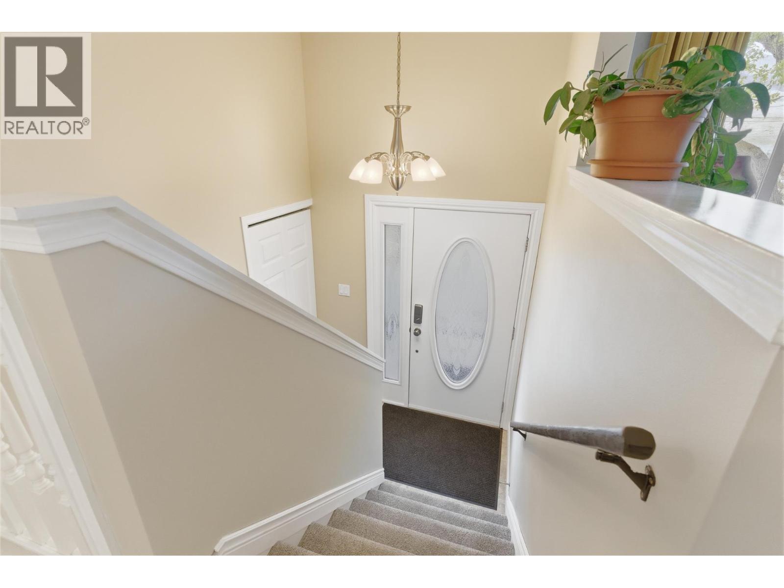 1153 Maclean Drive, Cache Creek, British Columbia  V0K 1H0 - Photo 3 - 10386492