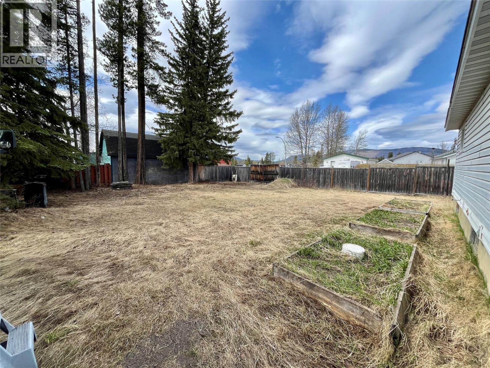 140 Spruce Avenue, Tumbler Ridge, British Columbia  V0C 2W0 - Photo 17 - 10386306