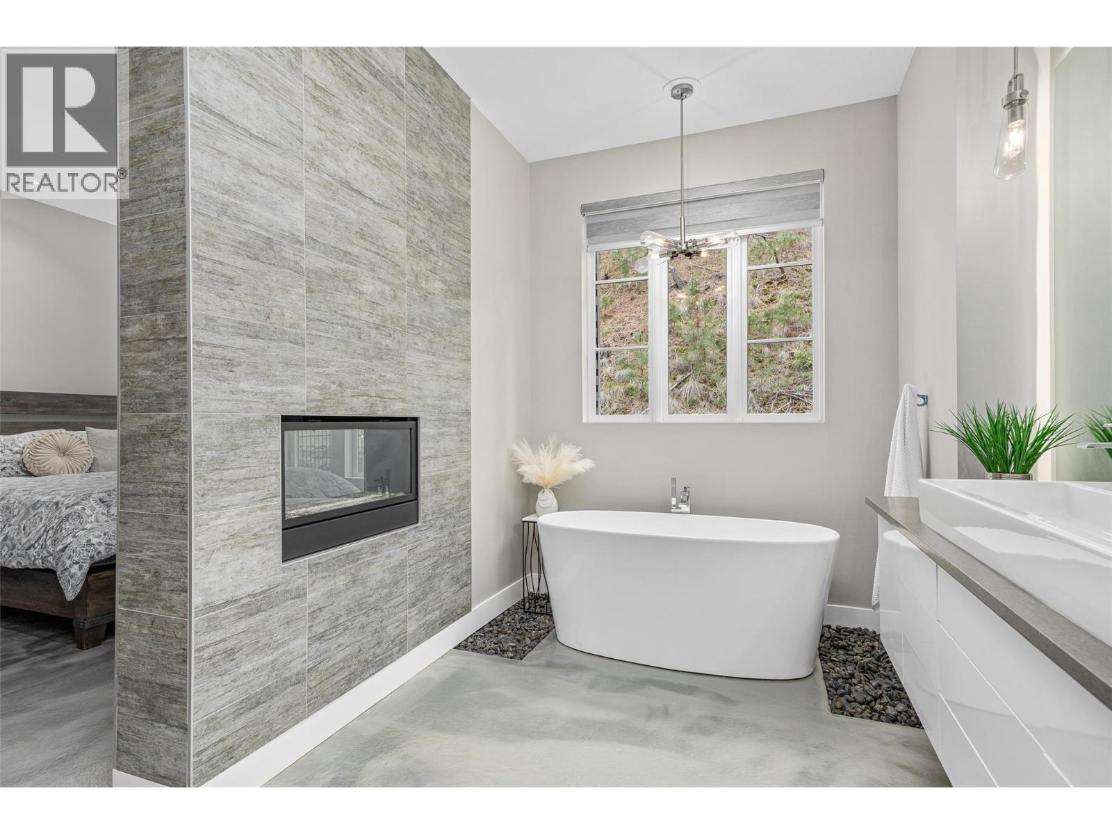 1085 Westpoint Drive, Kelowna, British Columbia  V1W 4Z9 - Photo 26 - 10385964
