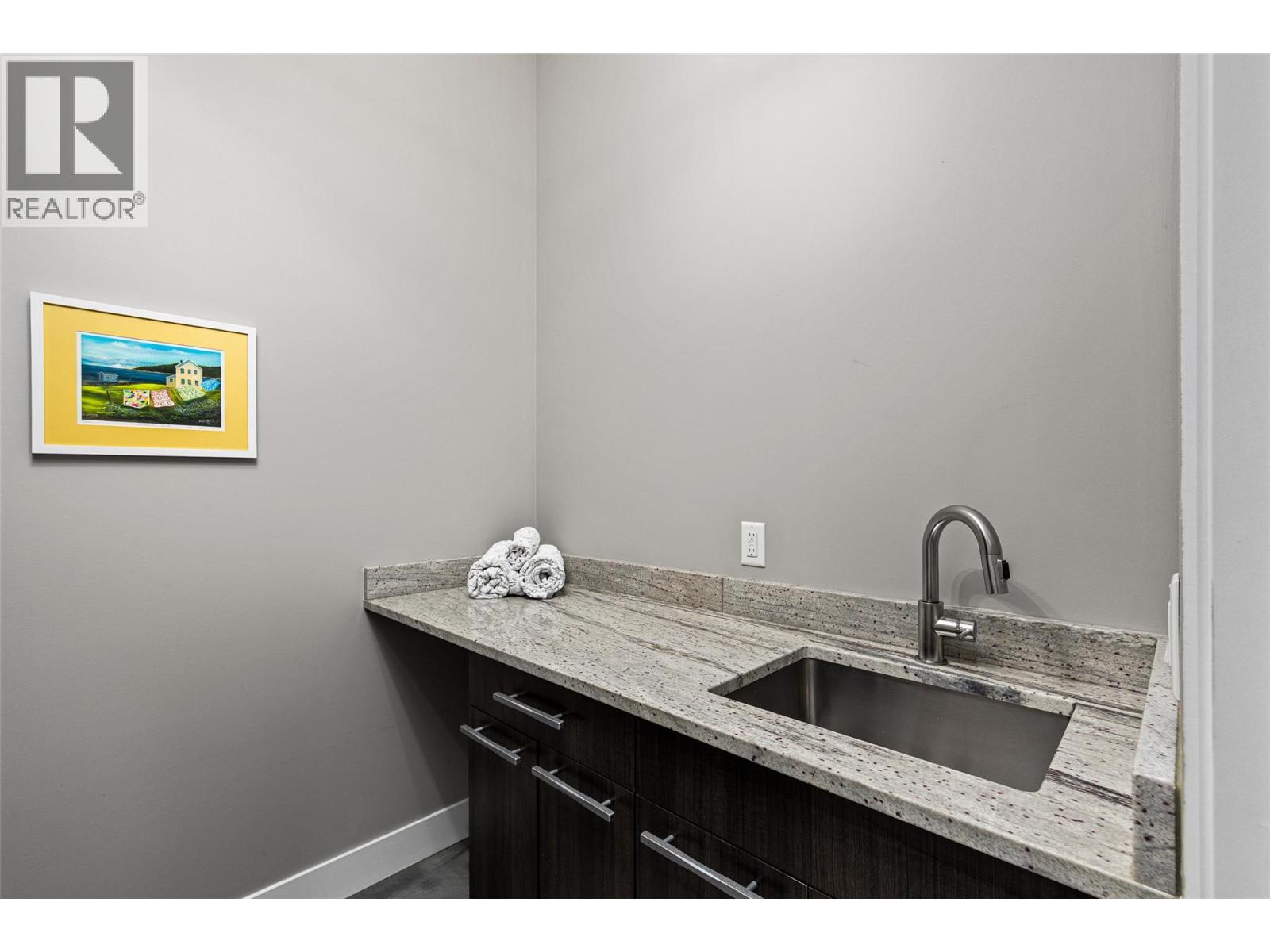 1085 Westpoint Drive, Kelowna, British Columbia  V1W 4Z9 - Photo 31 - 10385964