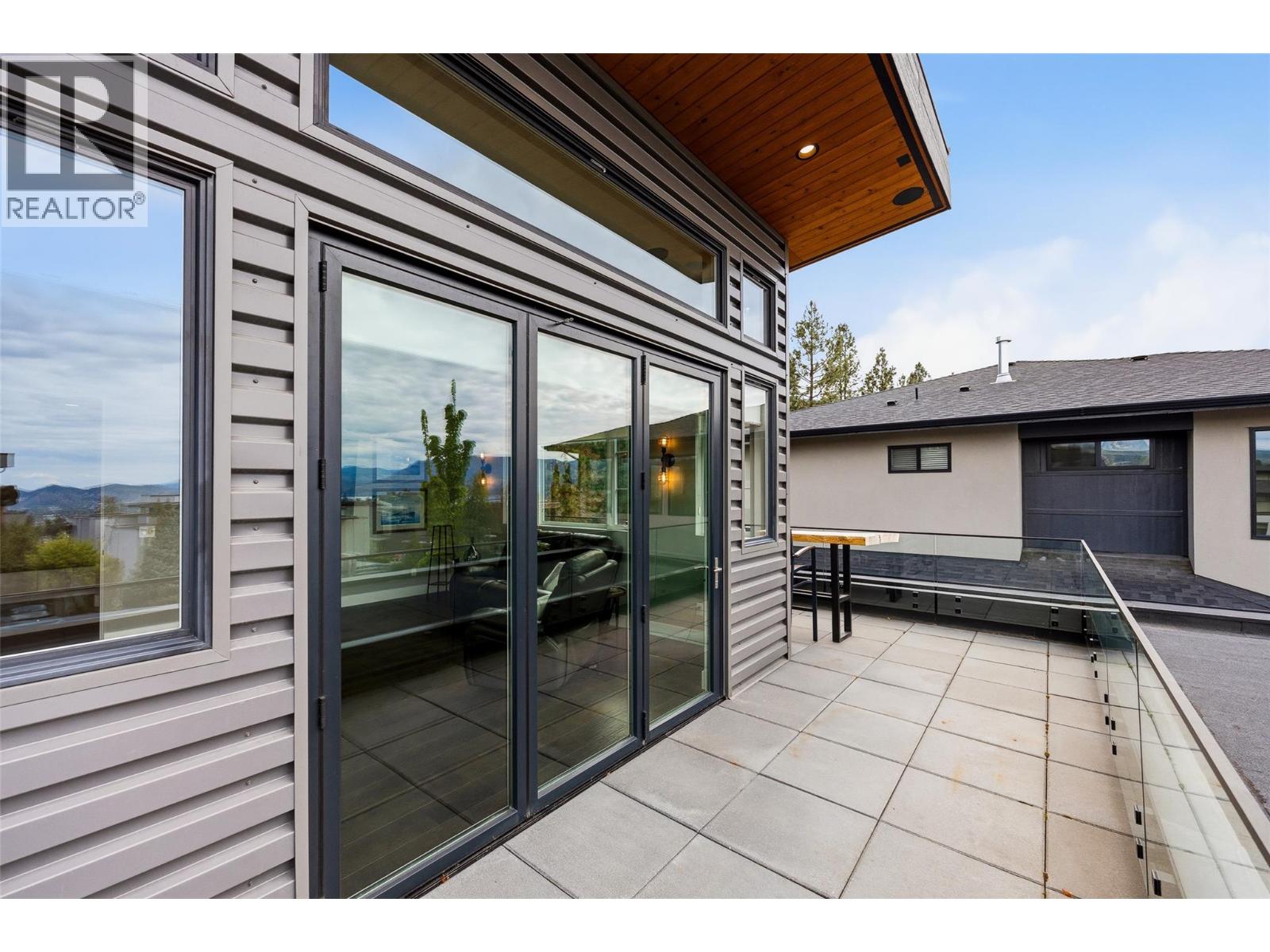 1085 Westpoint Drive, Kelowna, British Columbia  V1W 4Z9 - Photo 40 - 10385964