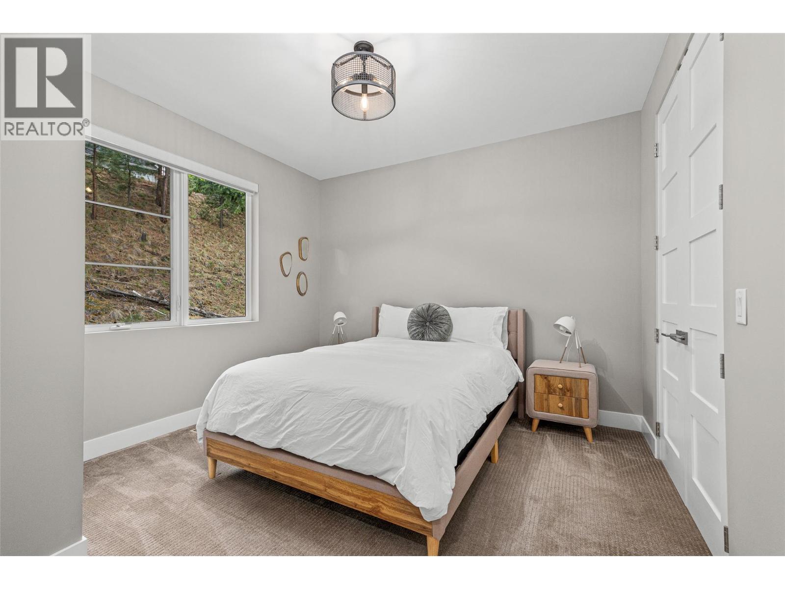 1085 Westpoint Drive, Kelowna, British Columbia  V1W 4Z9 - Photo 45 - 10385964