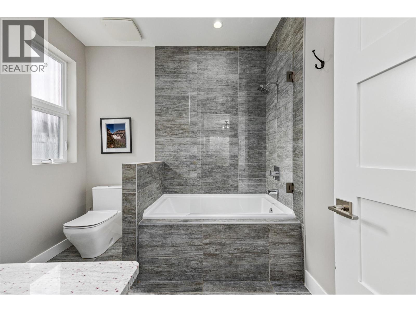1085 Westpoint Drive, Kelowna, British Columbia  V1W 4Z9 - Photo 47 - 10385964