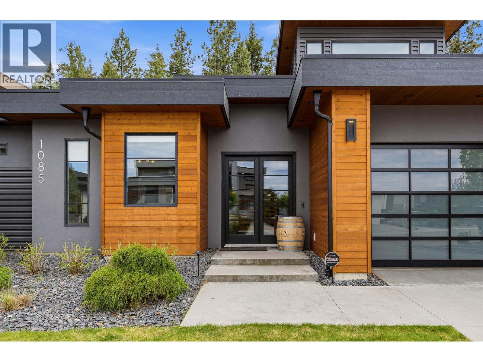 1085 Westpoint Drive, Kelowna, British Columbia  V1W 4Z9 - Photo 5 - 10385964