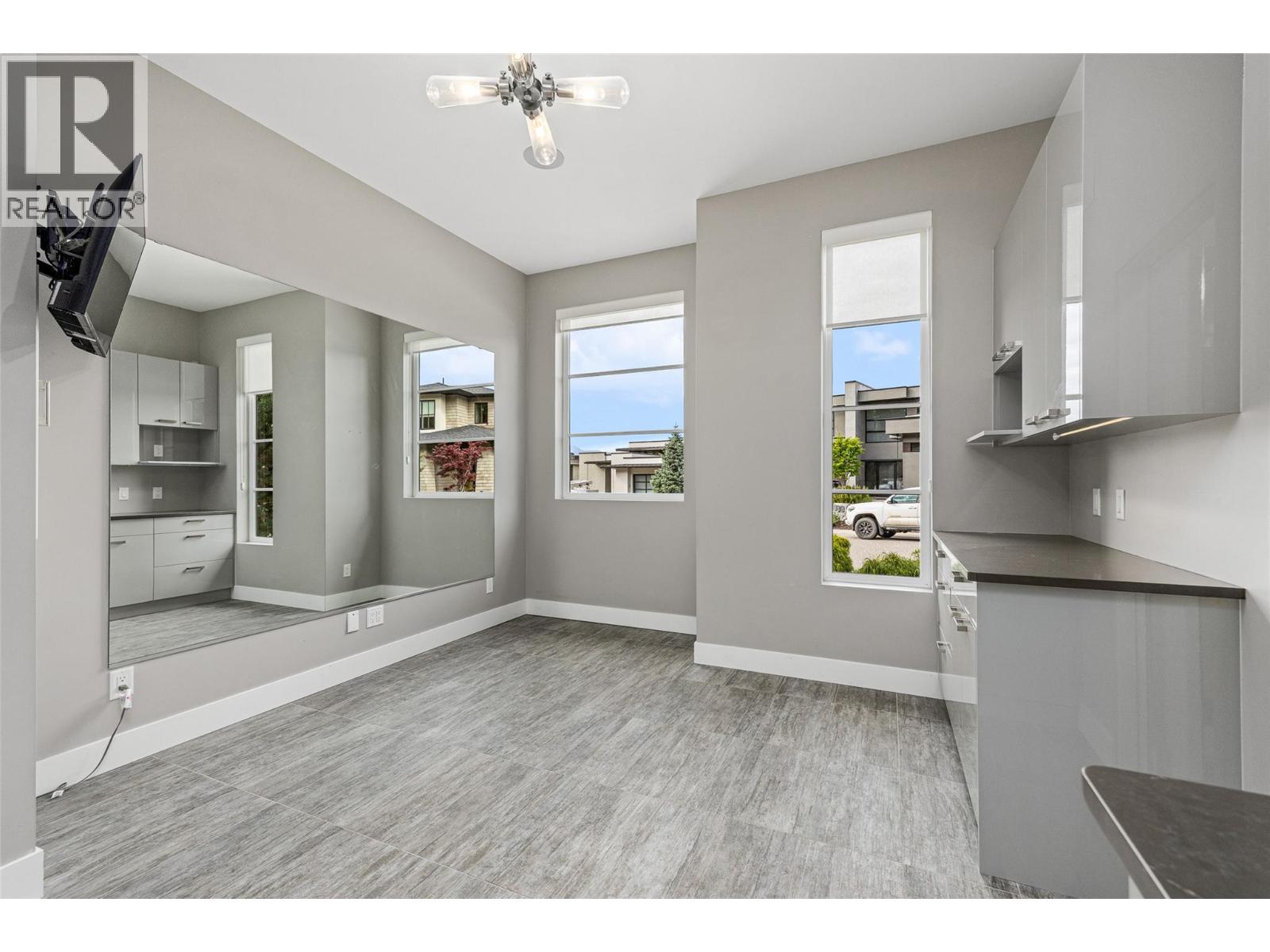 1085 Westpoint Drive, Kelowna, British Columbia  V1W 4Z9 - Photo 51 - 10385964