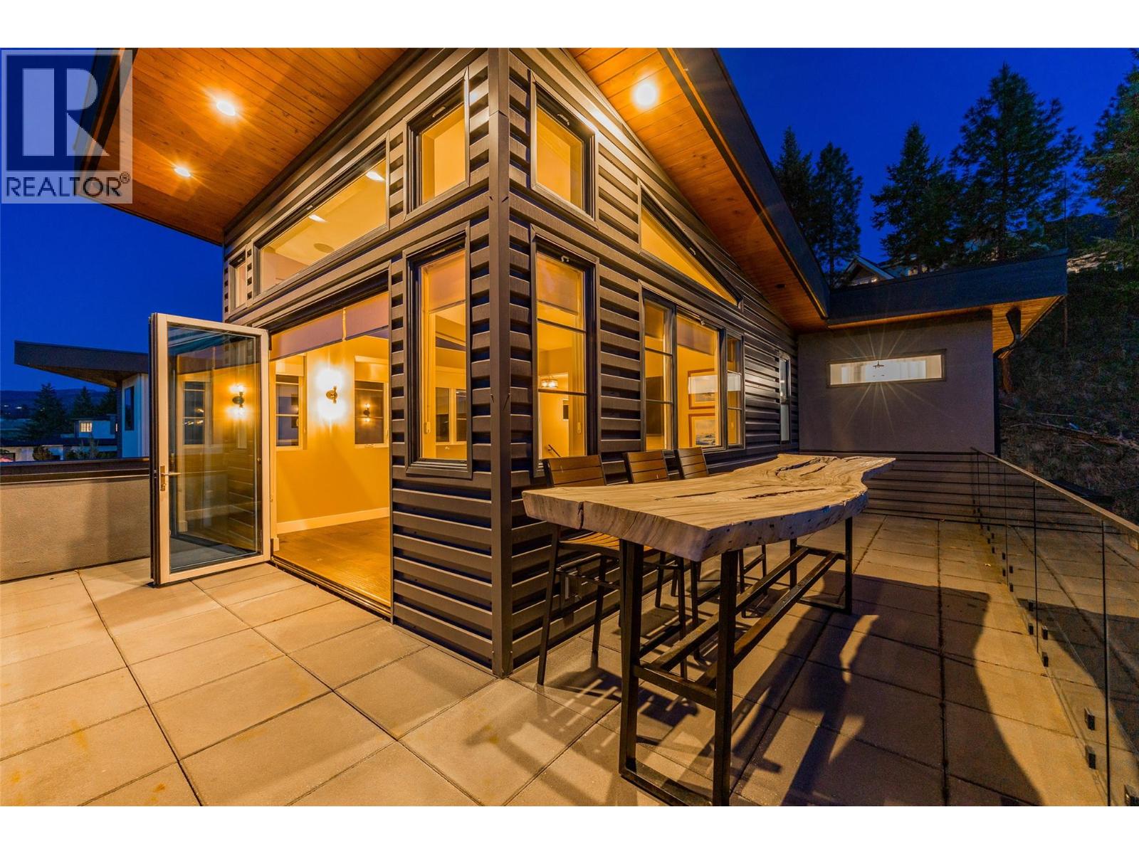 1085 Westpoint Drive, Kelowna, British Columbia  V1W 4Z9 - Photo 75 - 10385964