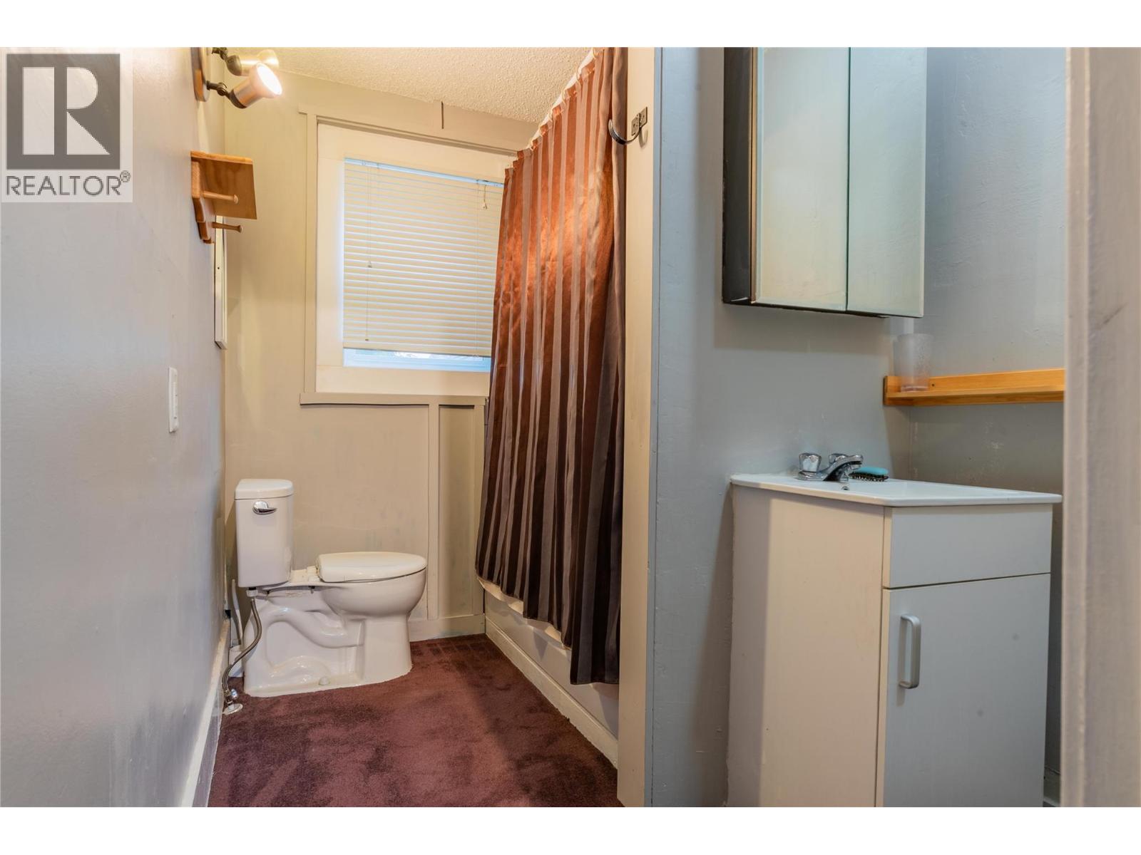 1662 Columbia Avenue, Trail, British Columbia  V1R 1K2 - Photo 16 - 10385802