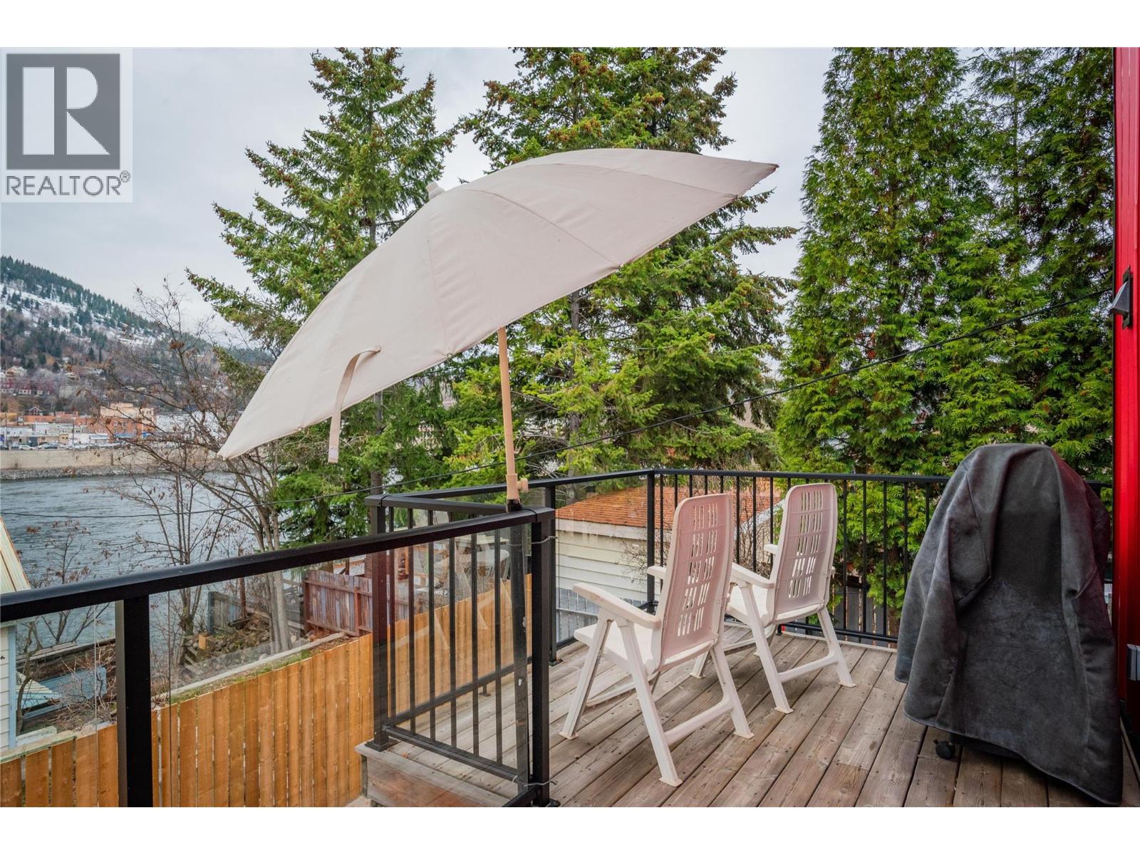 1662 Columbia Avenue, Trail, British Columbia  V1R 1K2 - Photo 25 - 10385802