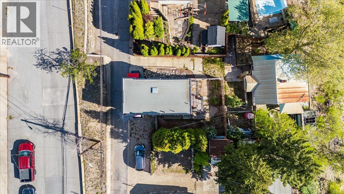 1662 Columbia Avenue, Trail, British Columbia  V1R 1K2 - Photo 39 - 10385802
