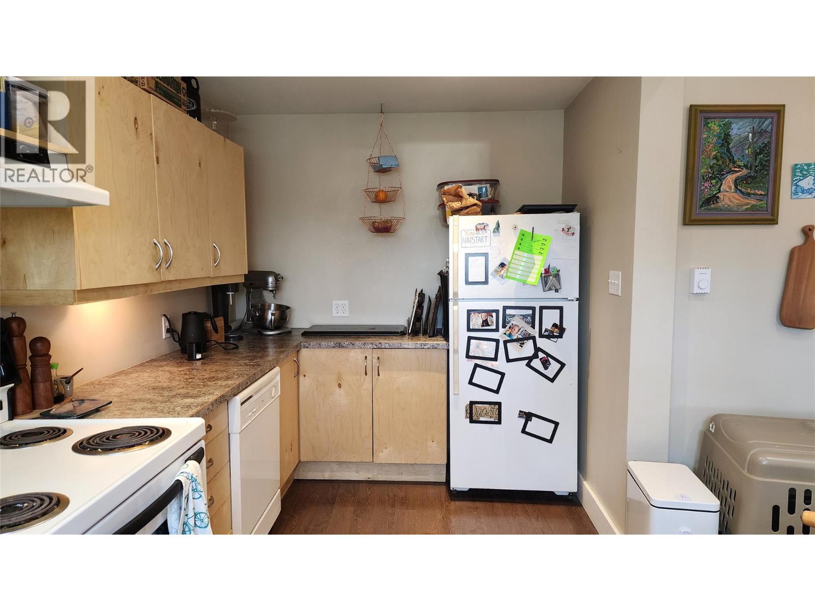 2165 Spokane Street, Rossland, British Columbia  V0G 1Y0 - Photo 12 - 10386465