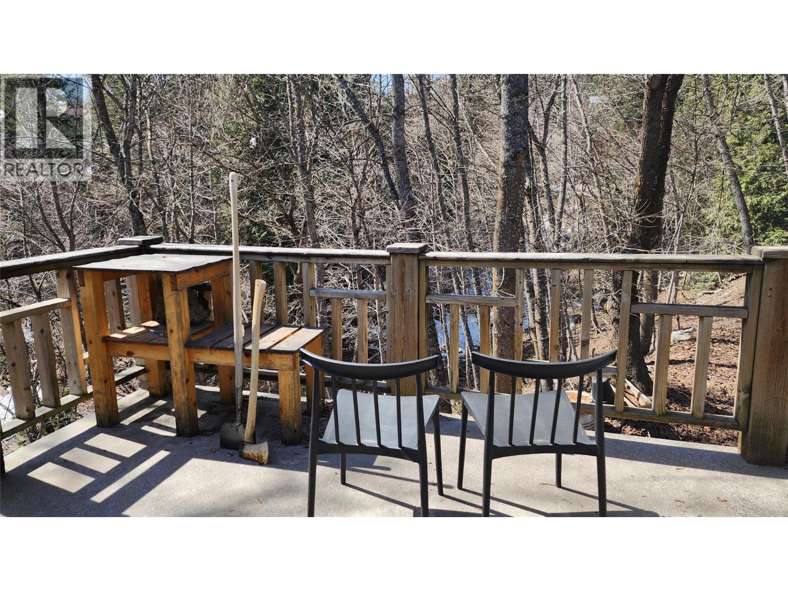2165 Spokane Street, Rossland, British Columbia  V0G 1Y0 - Photo 16 - 10386465