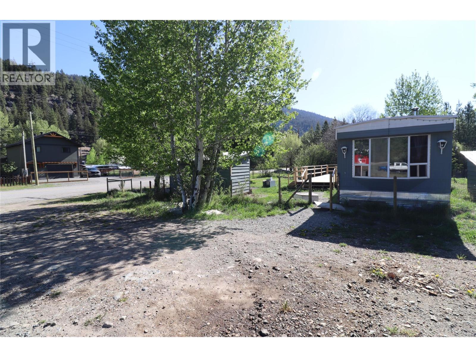1881 Main Street, Coalmont-Tulameen, British Columbia  V0X 1G0 - Photo 4 - 10386613