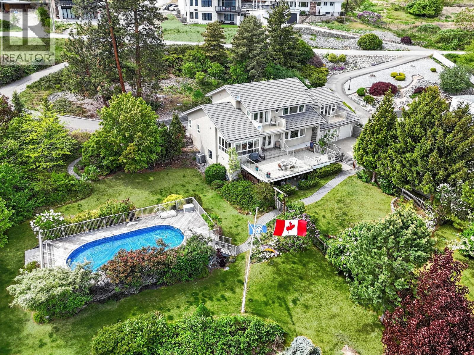 6226 Heighway Lane, peachland, British Columbia