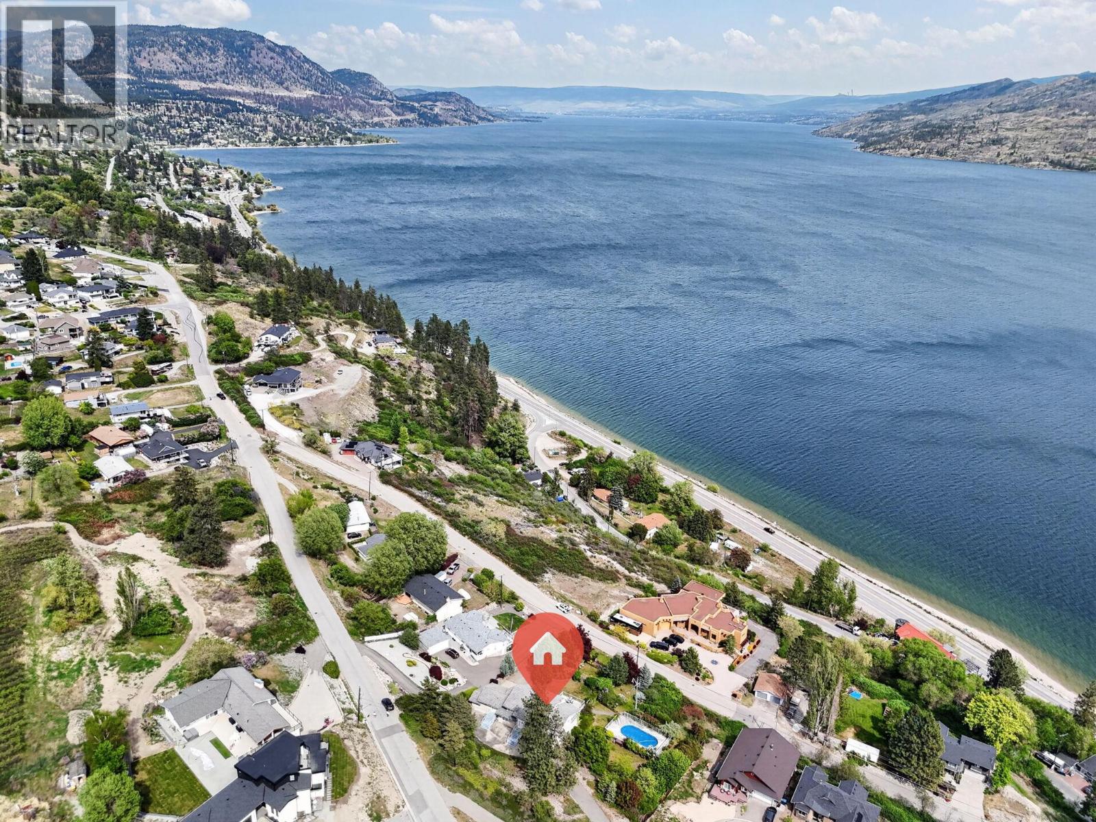 6226 Heighway Lane, Peachland, British Columbia  V0H 1X7 - Photo 3 - 10386568