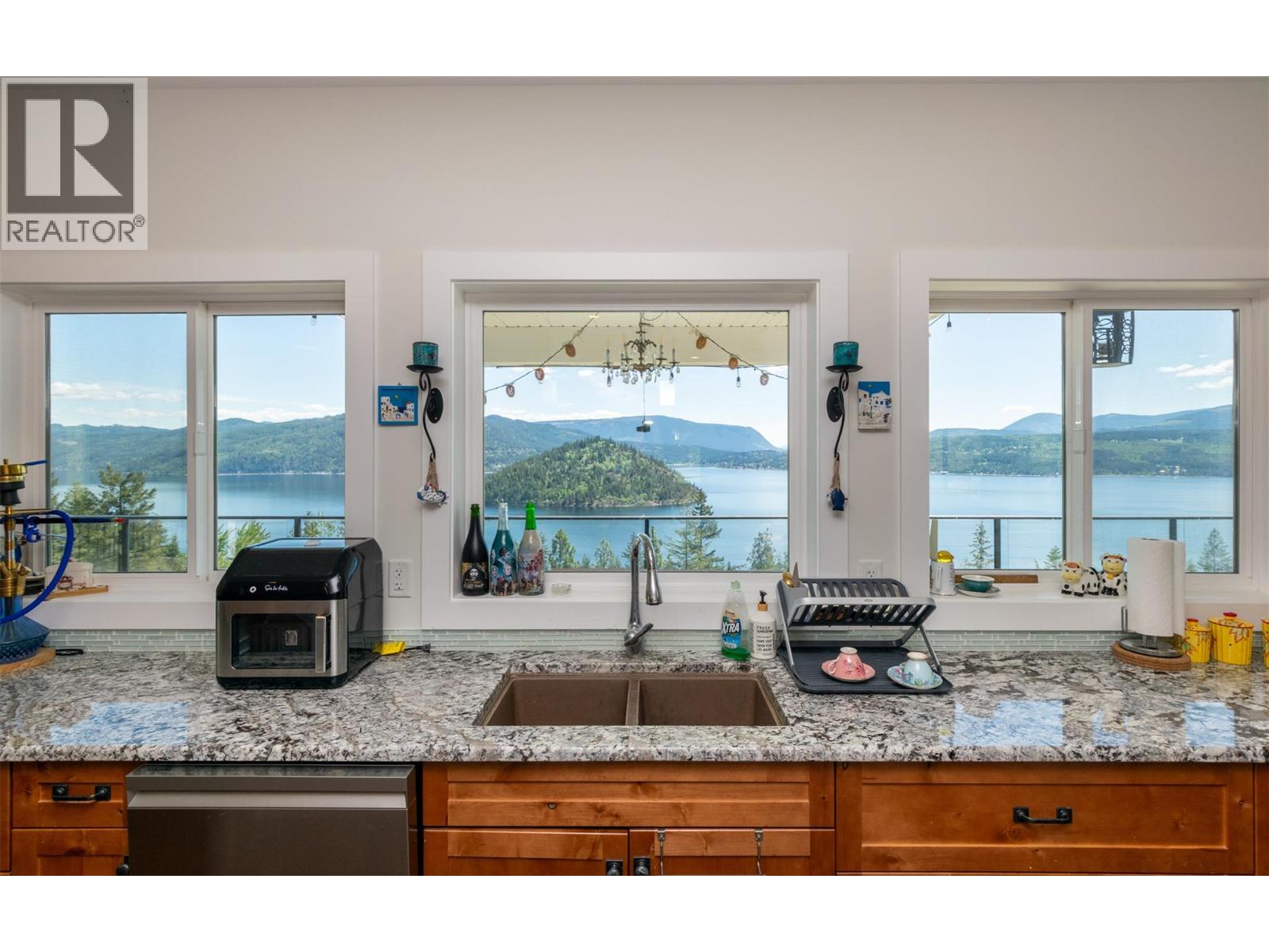 4317 Leopold Road, Scotch Creek, British Columbia  V0E 1M5 - Photo 10 - 10386292