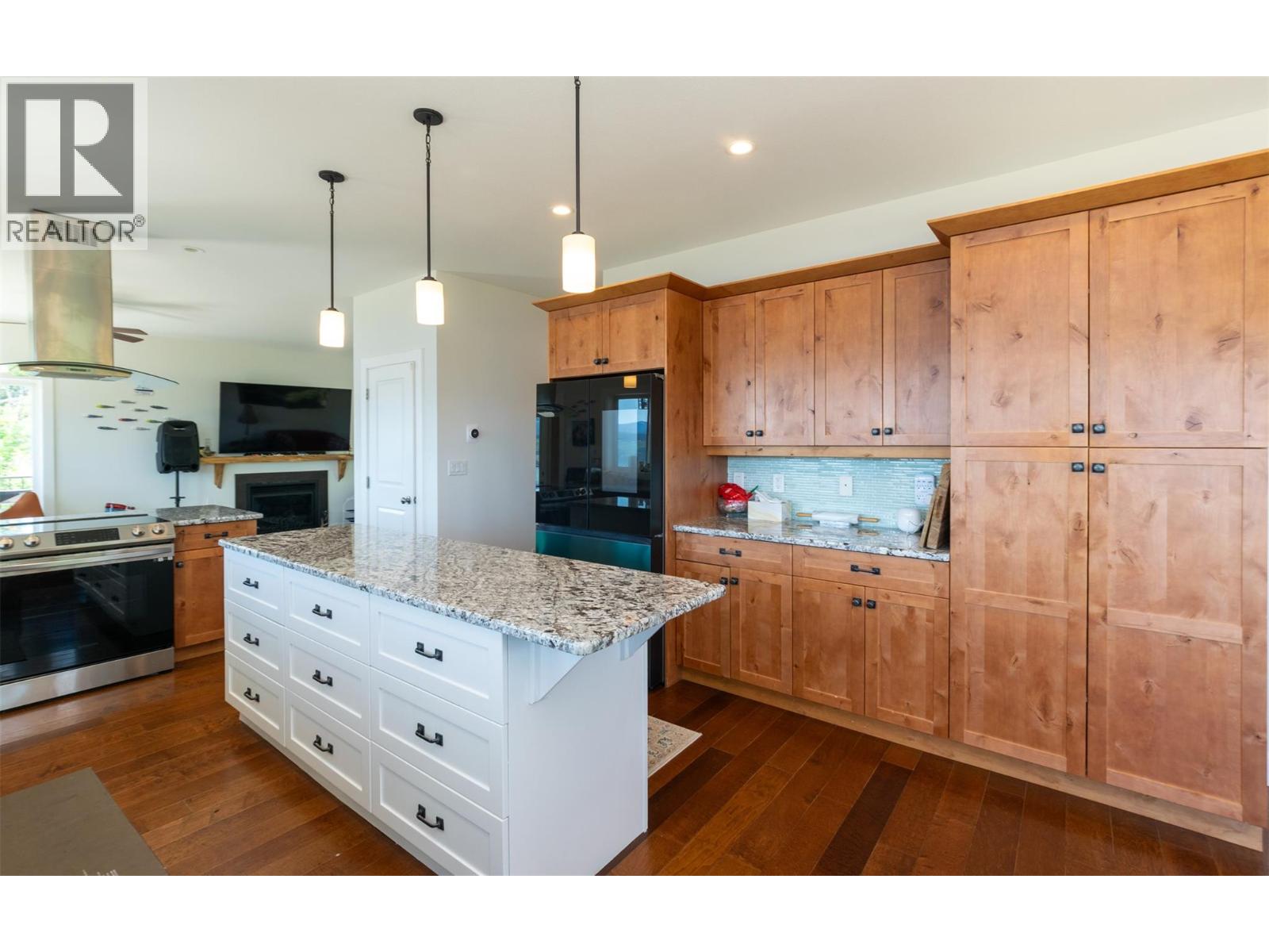 4317 Leopold Road, Scotch Creek, British Columbia  V0E 1M5 - Photo 13 - 10386292