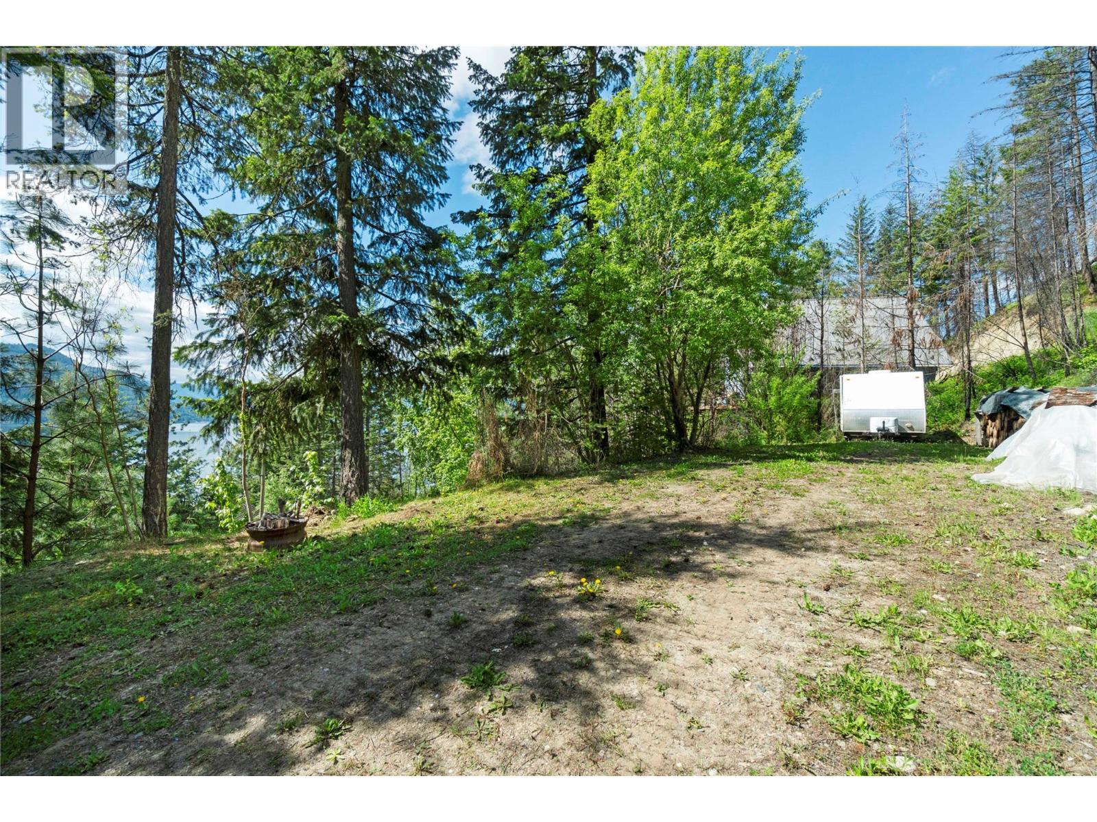 Lot 24 Hlina Road, celista, British Columbia