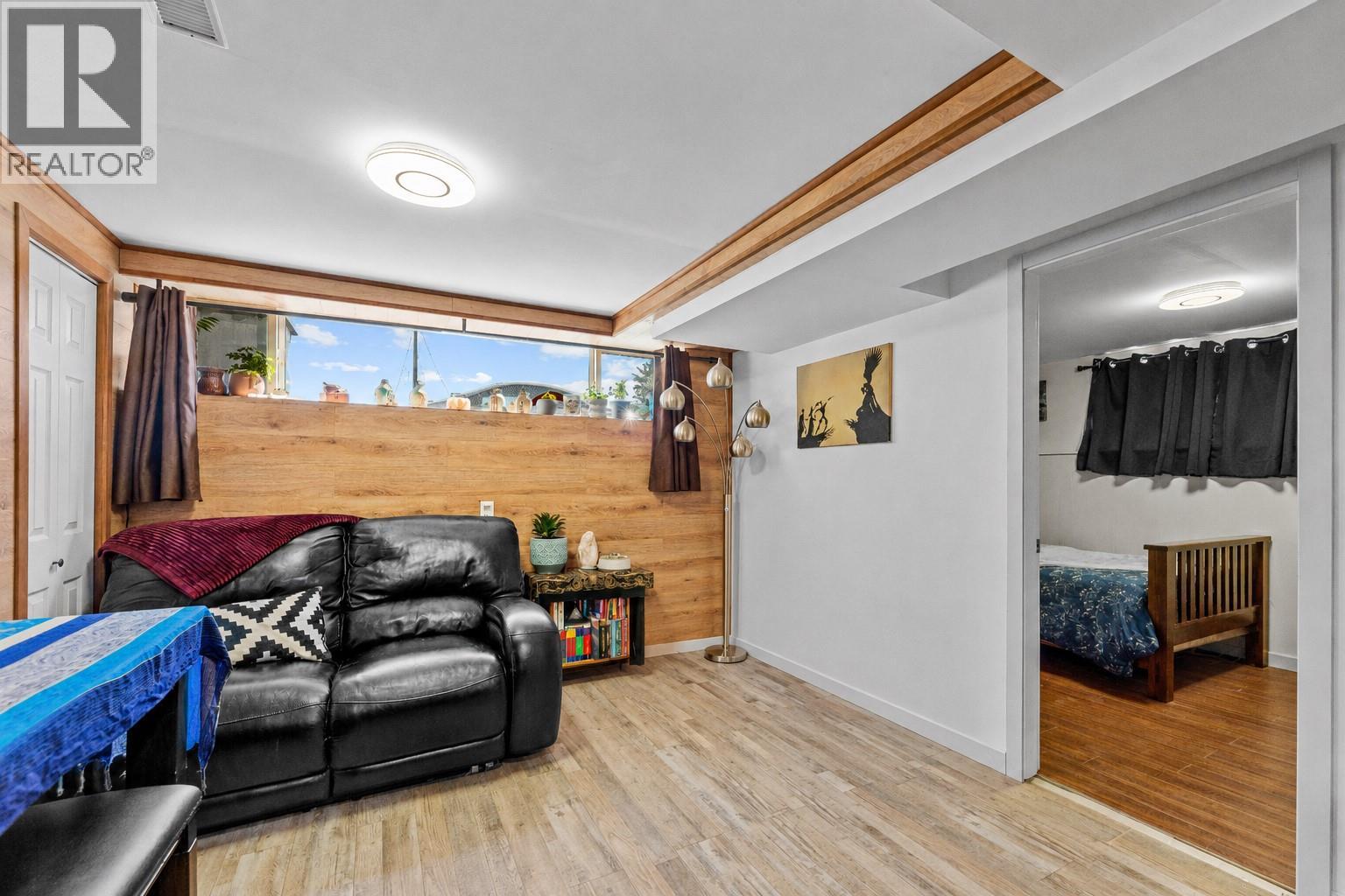 2946 Springfield Road, Kelowna, British Columbia  V1X 4N7 - Photo 24 - 10386516