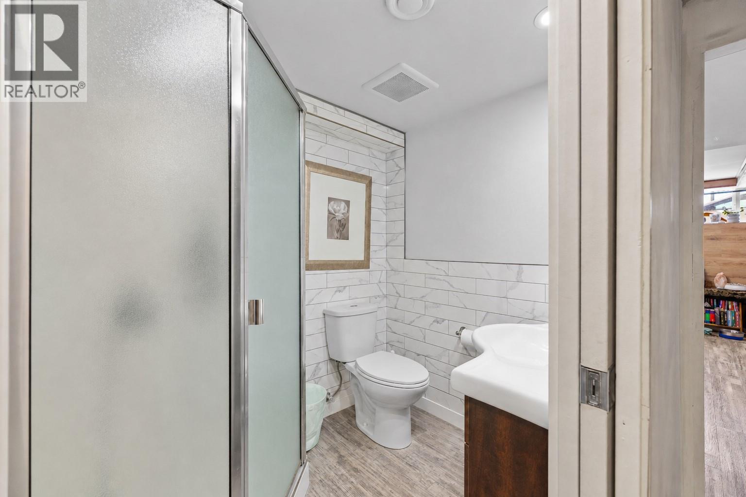 2946 Springfield Road, Kelowna, British Columbia  V1X 4N7 - Photo 29 - 10386516