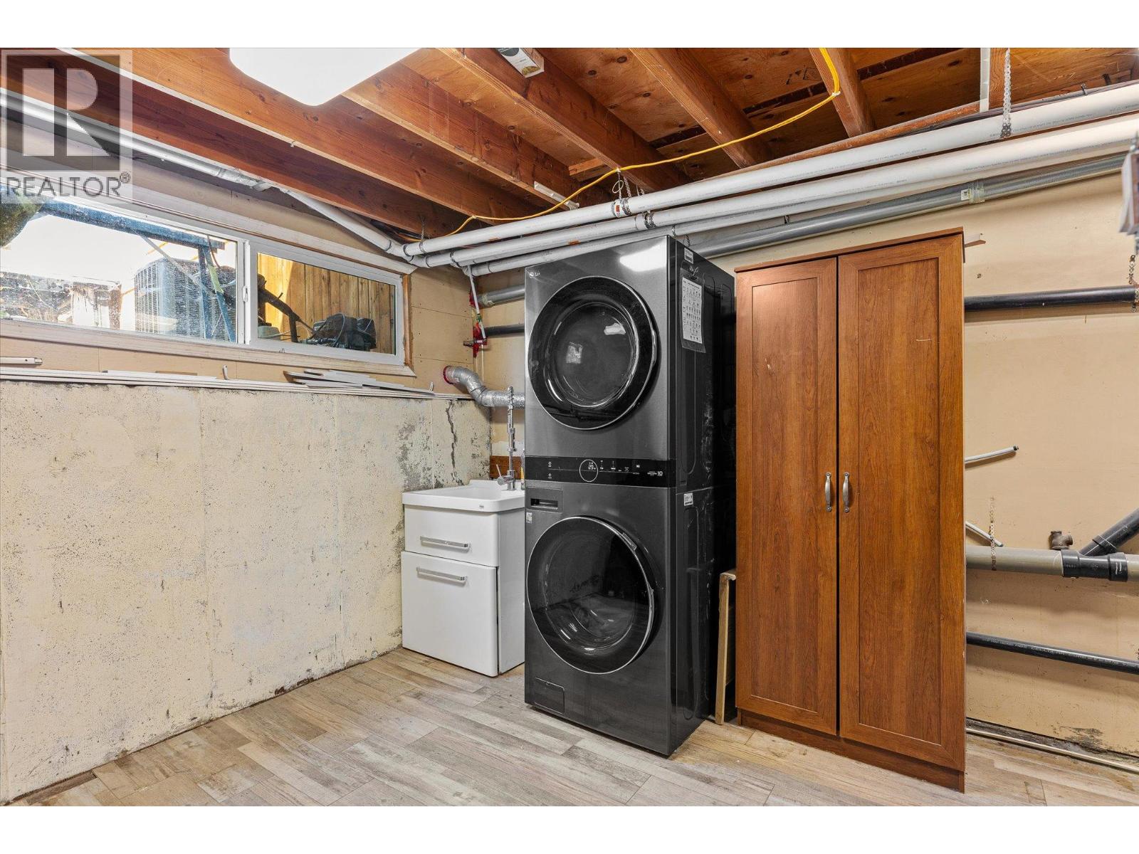 2946 Springfield Road, Kelowna, British Columbia  V1X 4N7 - Photo 30 - 10386516