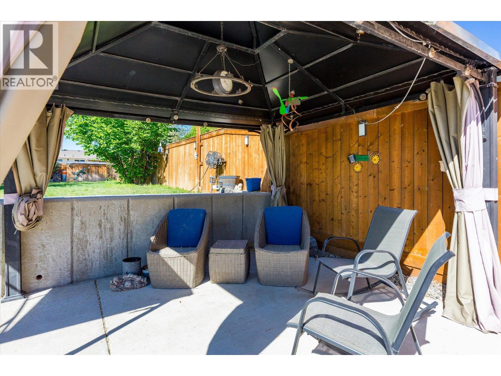 2946 Springfield Road, Kelowna, British Columbia  V1X 4N7 - Photo 39 - 10386516