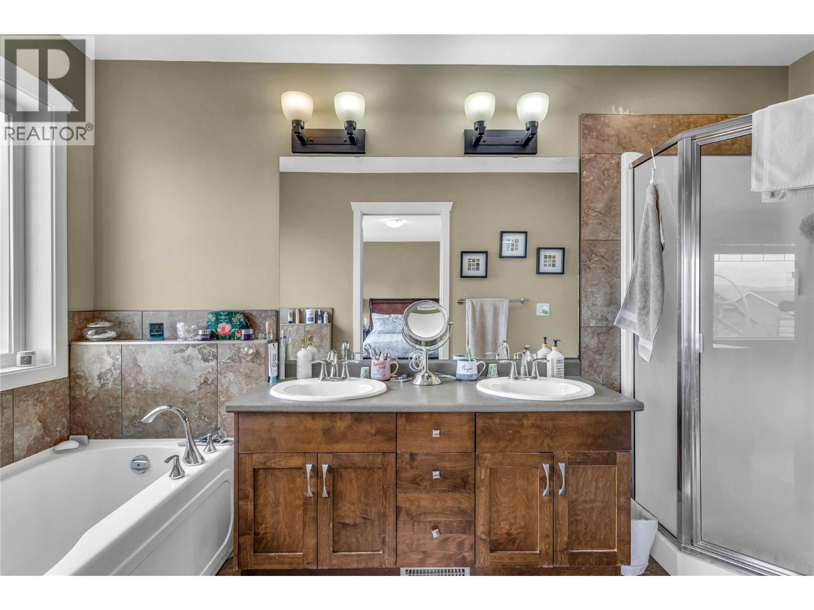 607 Lefevere Avenue, Kelowna, British Columbia  V1W 5G7 - Photo 33 - 10386444