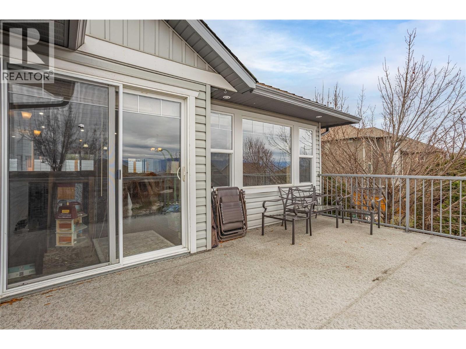 607 Lefevere Avenue, Kelowna, British Columbia  V1W 5G7 - Photo 38 - 10386444