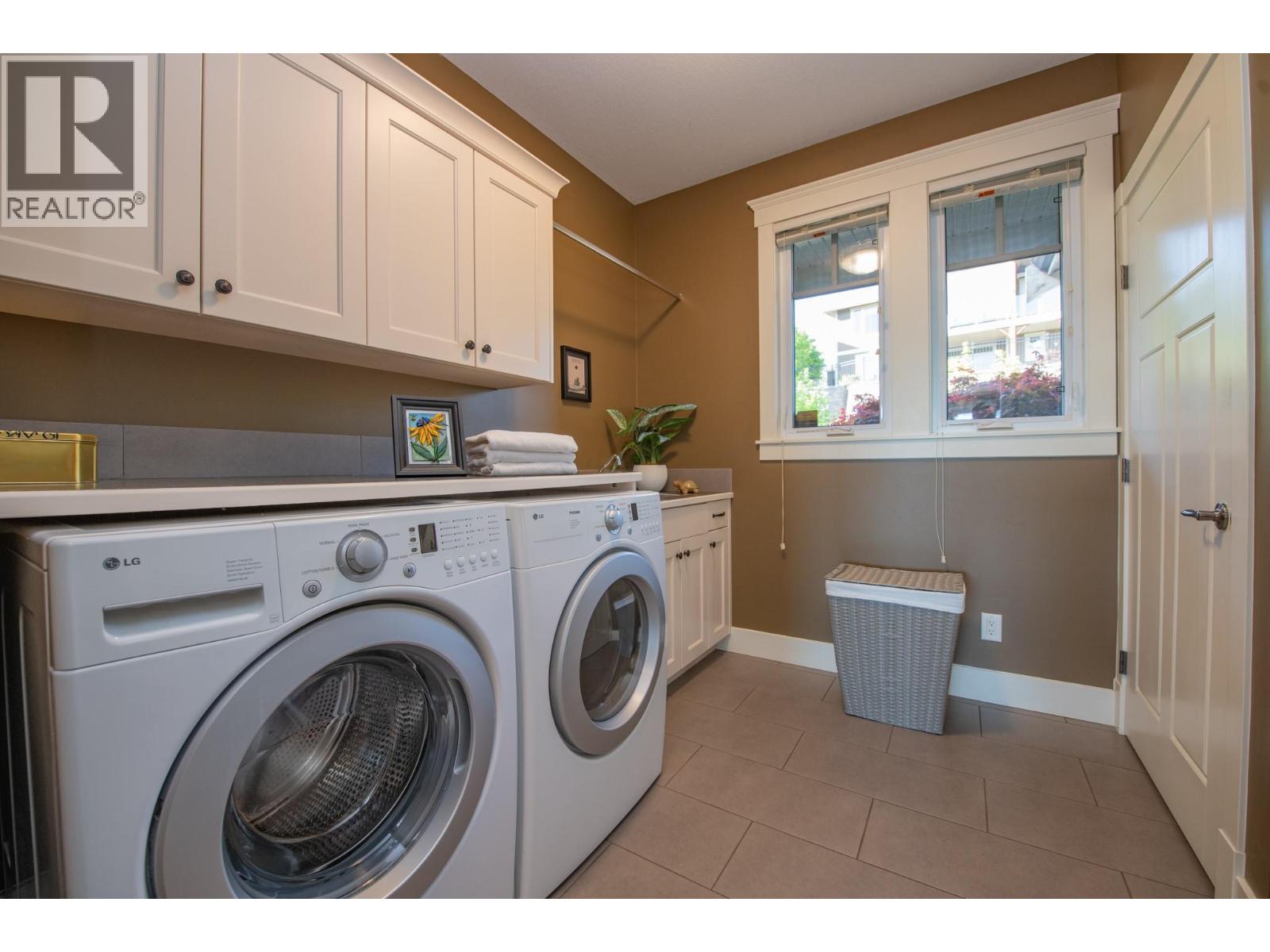 4300 Camelback Way, Vernon, British Columbia  V1T 9W4 - Photo 61 - 10386517