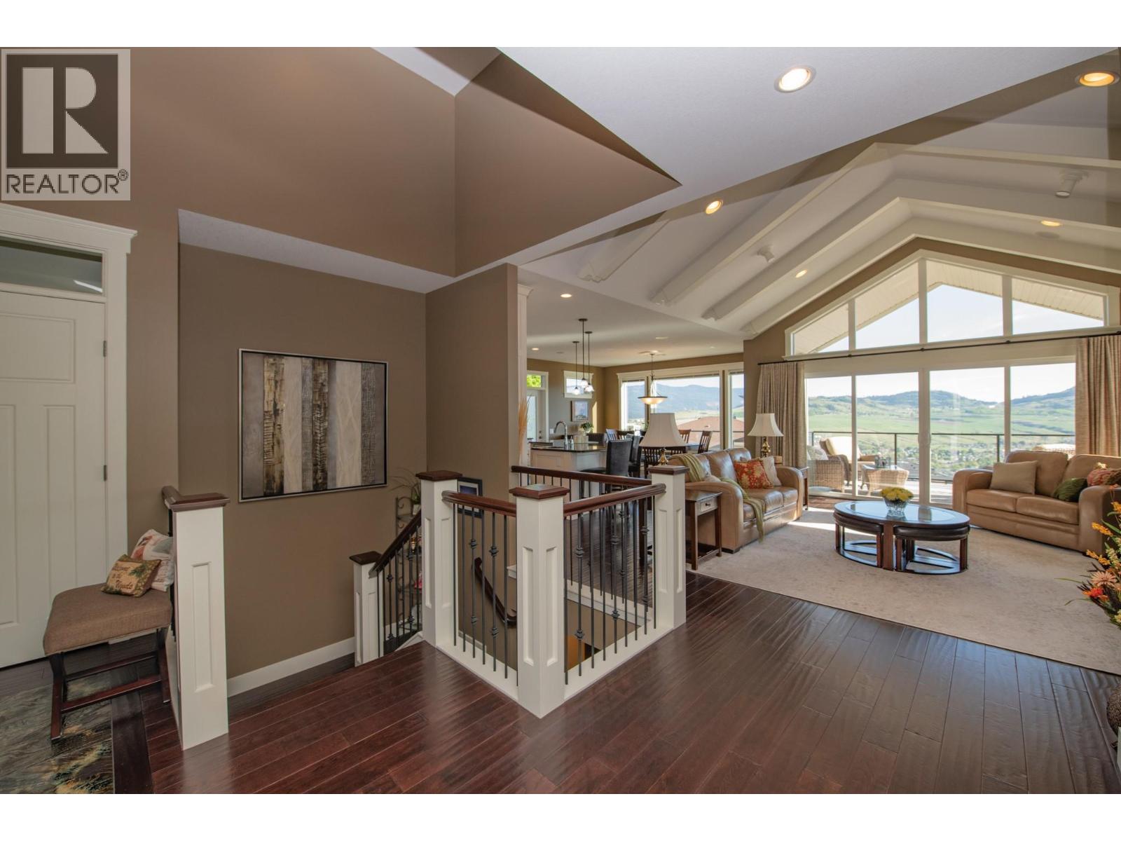 4300 Camelback Way, Vernon, British Columbia  V1T 9W4 - Photo 8 - 10386517