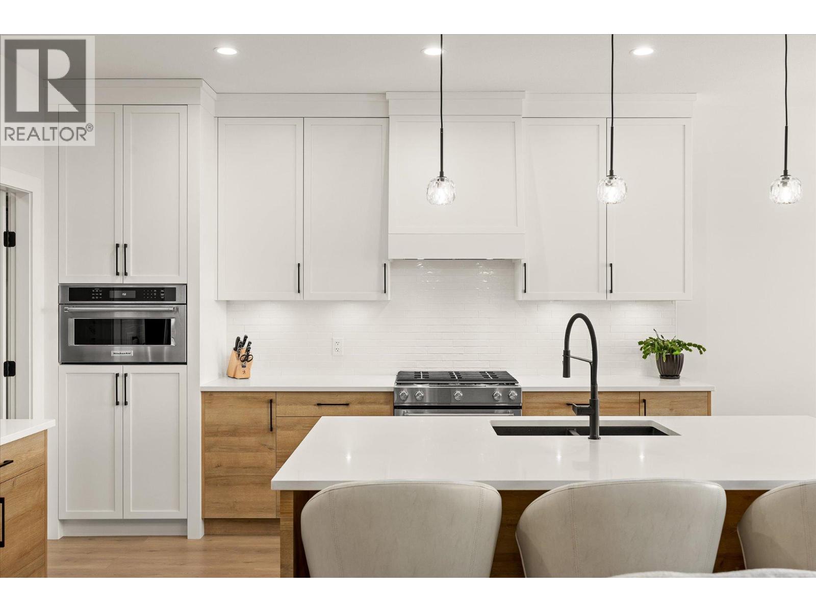 796 Kuipers Crescent Unit# 13, Kelowna, British Columbia  V1W 5C9 - Photo 24 - 10386099