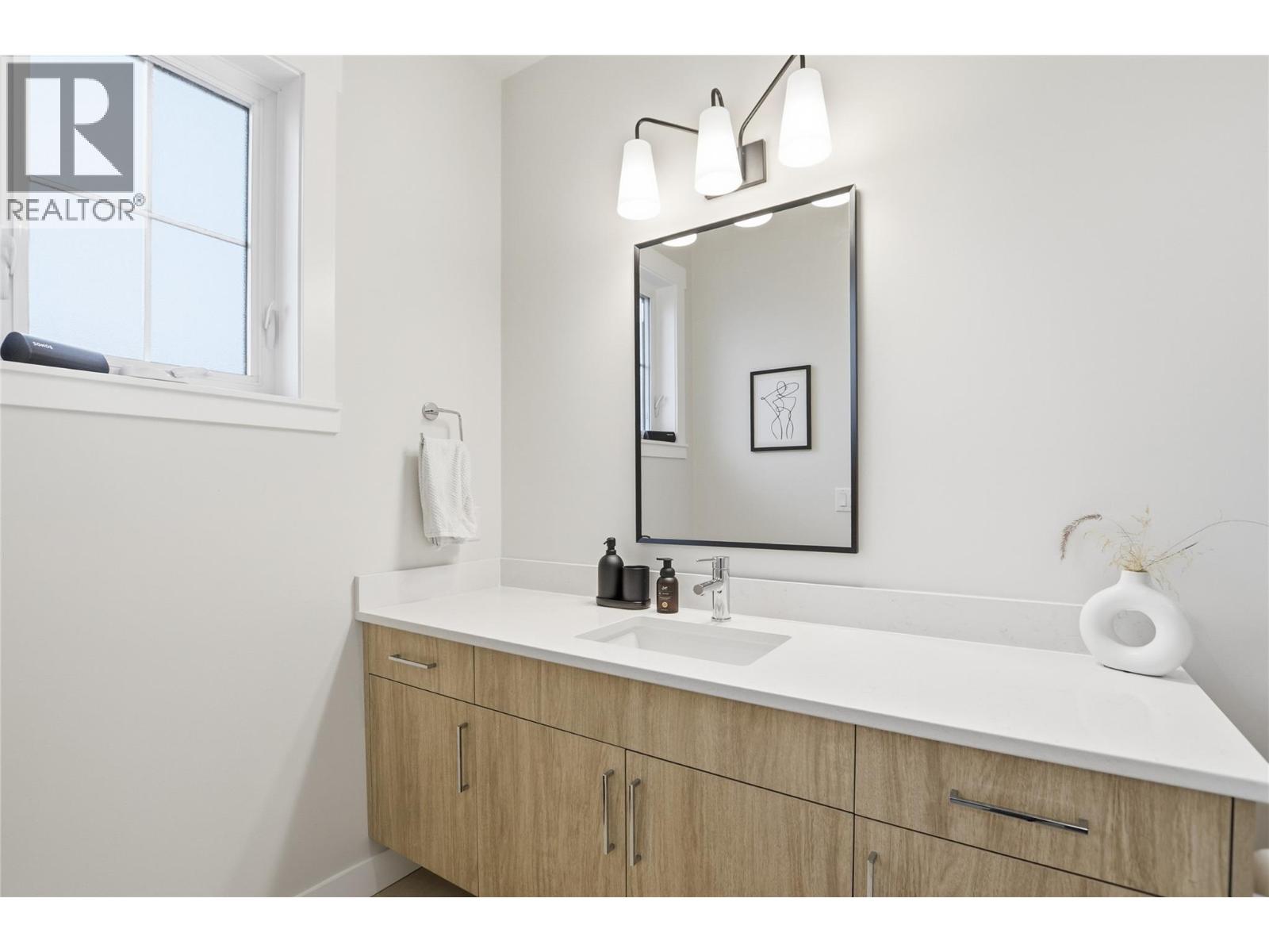 241 Nelson Avenue Unit# 101, Penticton, British Columbia  V2A 2L1 - Photo 18 - 10386537