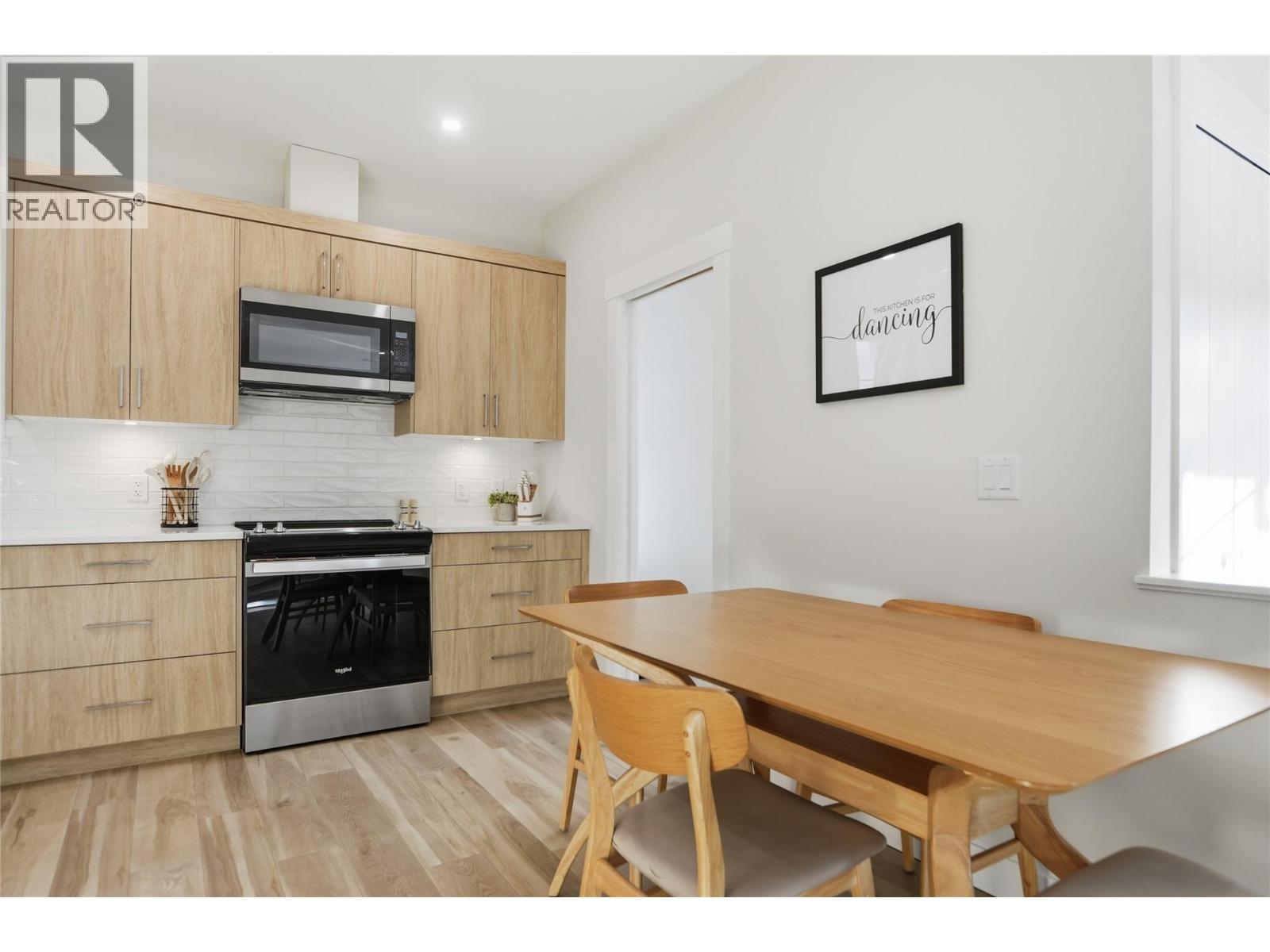 241 Nelson Avenue Unit# 101, Penticton, British Columbia  V2A 2L1 - Photo 5 - 10386537