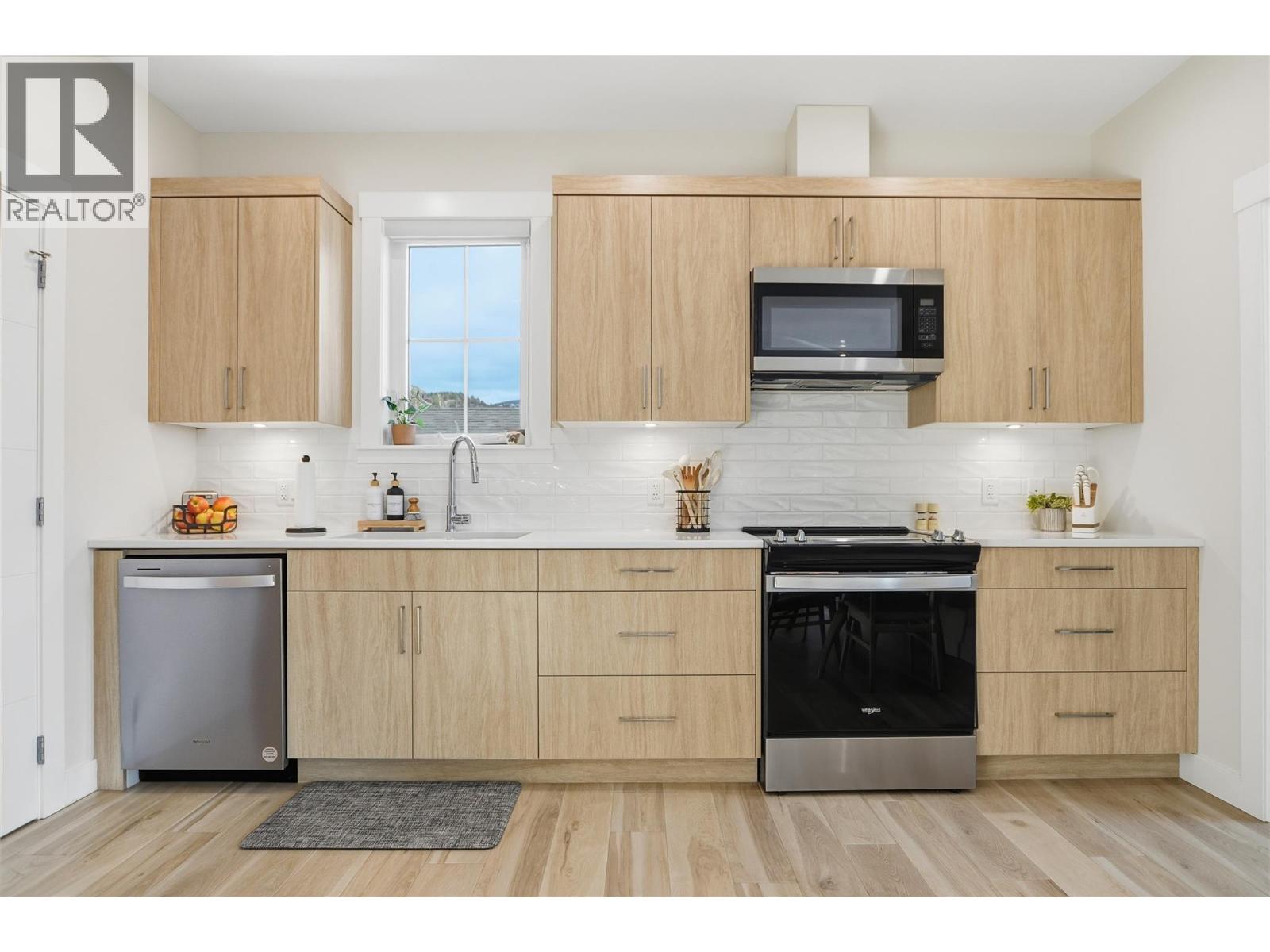 241 Nelson Avenue Unit# 101, Penticton, British Columbia  V2A 2L1 - Photo 6 - 10386537