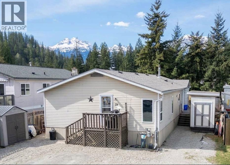 39 Johnson Way, Revelstoke, British Columbia  V0E 2S0 - Photo 1 - 10385925