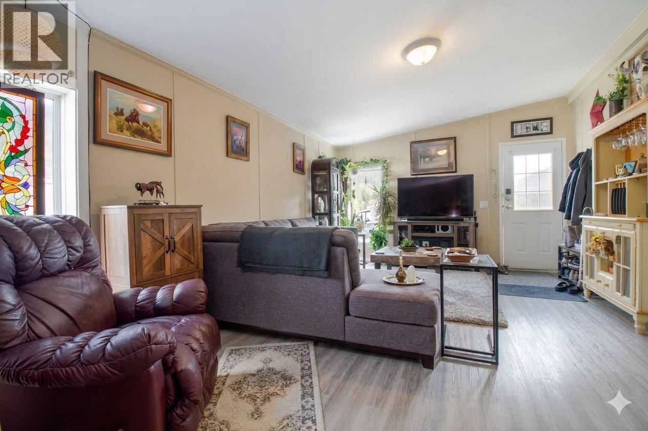 39 Johnson Way, Revelstoke, British Columbia  V0E 2S0 - Photo 8 - 10385925