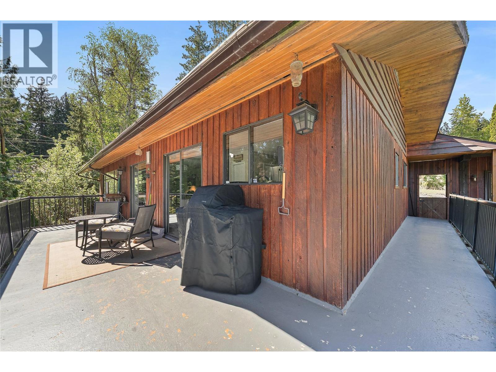 2499 Ridgeview Place, Blind Bay, British Columbia  V0E 1H2 - Photo 33 - 10385804