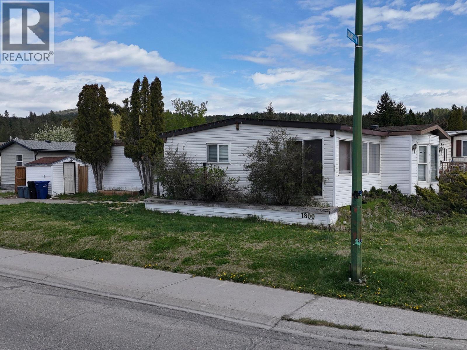 1800 Kokanee Crescent N, Cranbrook, British Columbia  V1C 5W4 - Photo 3 - 10377645