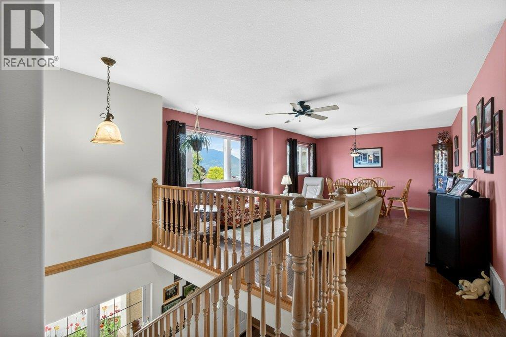 416 27 Street Se, Salmon Arm, British Columbia  V1E 1K7 - Photo 22 - 10386555