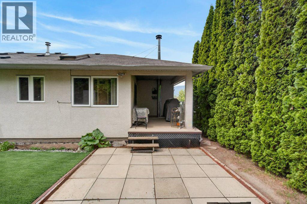416 27 Street Se, Salmon Arm, British Columbia  V1E 1K7 - Photo 49 - 10386555