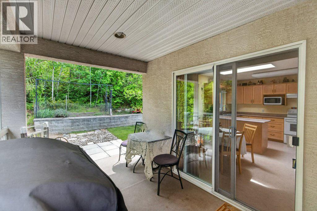 416 27 Street Se, Salmon Arm, British Columbia  V1E 1K7 - Photo 51 - 10386555