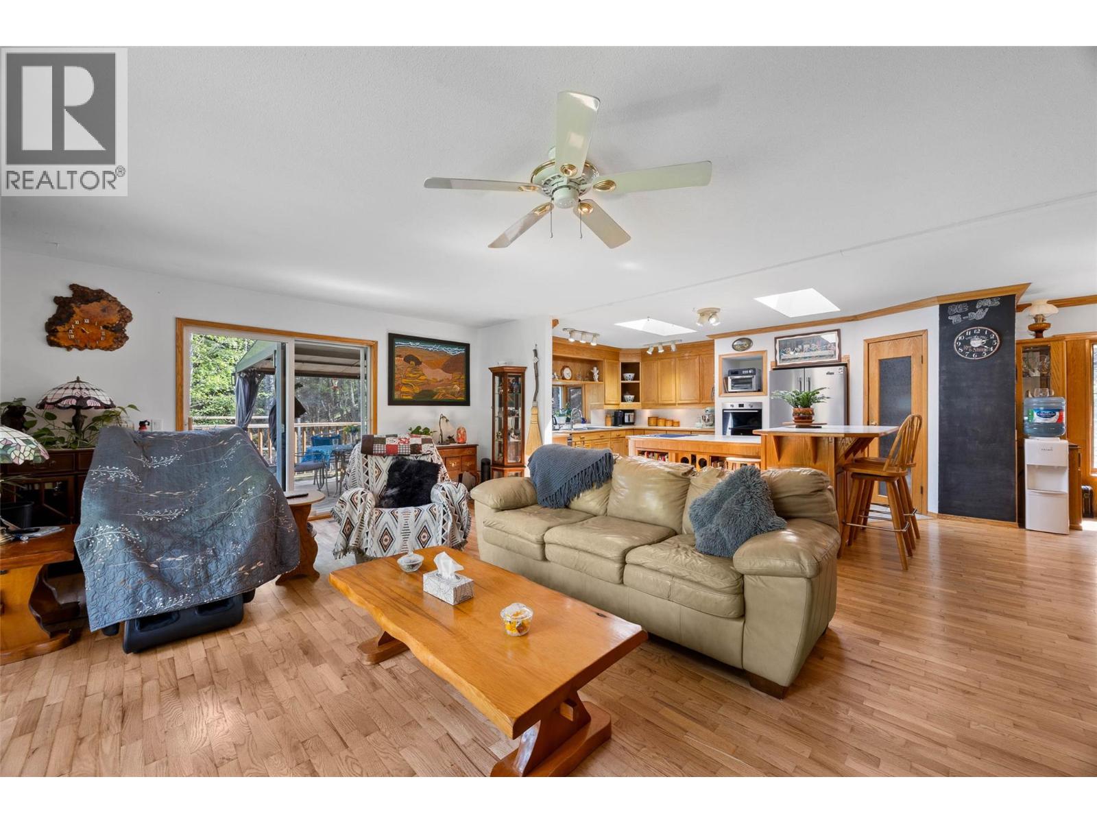 9792 Meadow Road, Kamloops, British Columbia  V0K 2J0 - Photo 4 - 10381250