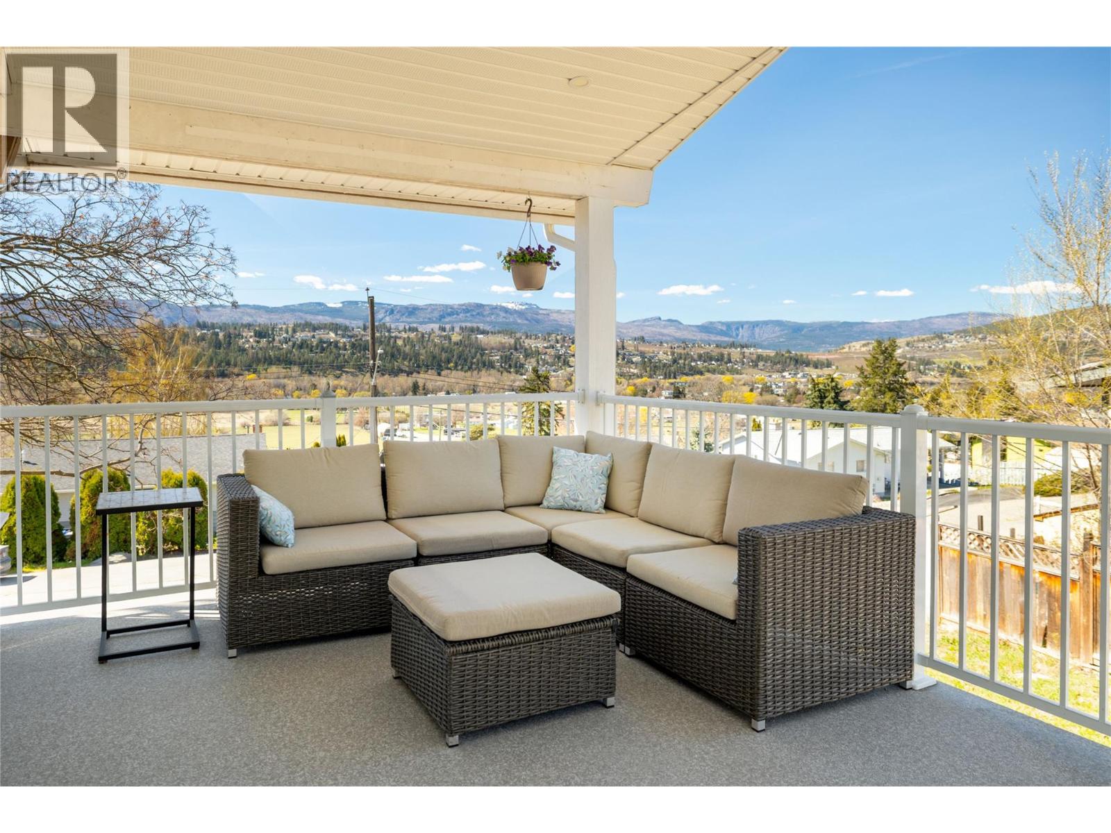 10942 Russell Road, Lake Country, British Columbia  V4V 1W9 - Photo 11 - 10386580