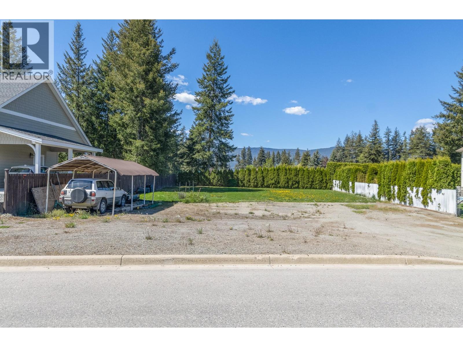1081 23 Street SE, salmon arm, British Columbia