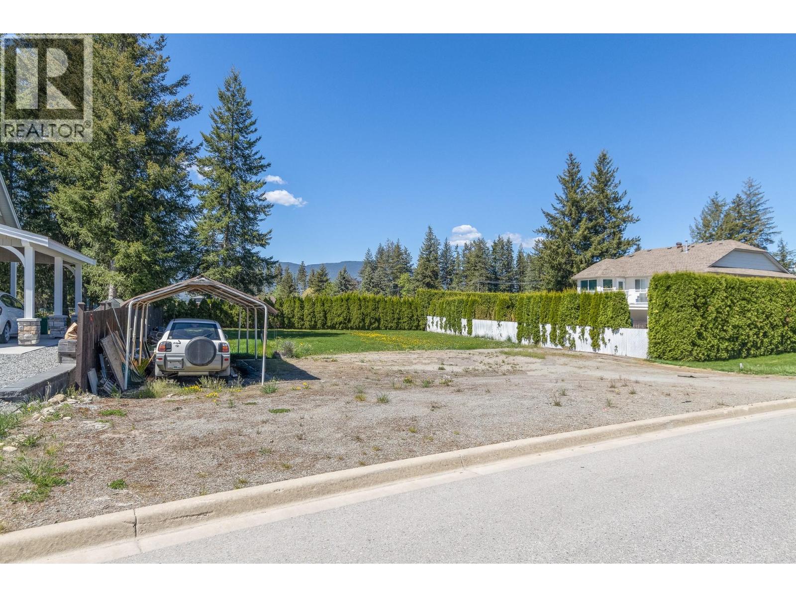 1081 23 Street Se, Salmon Arm, British Columbia  V1E 2J4 - Photo 2 - 10386007