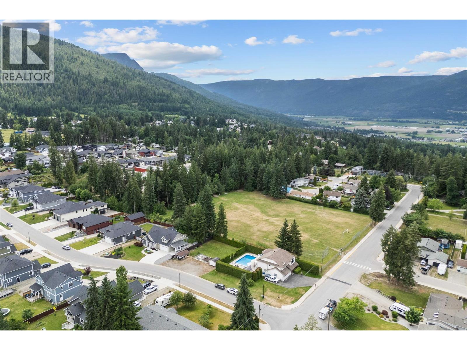 1081 23 Street Se, Salmon Arm, British Columbia  V1E 2J4 - Photo 7 - 10386007