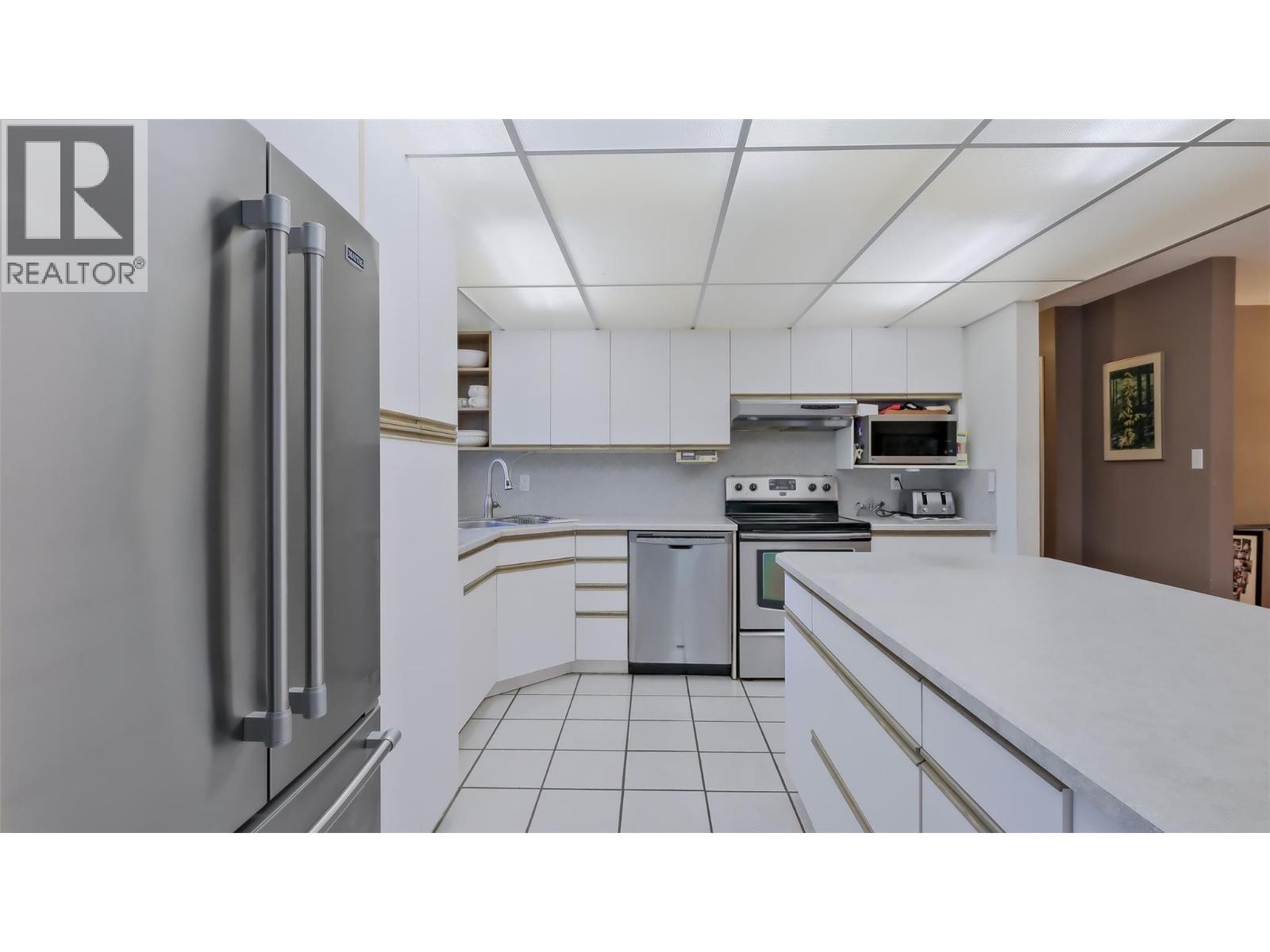 4099 Miller Road, Kelowna, British Columbia  V1W 4C7 - Photo 11 - 10386591