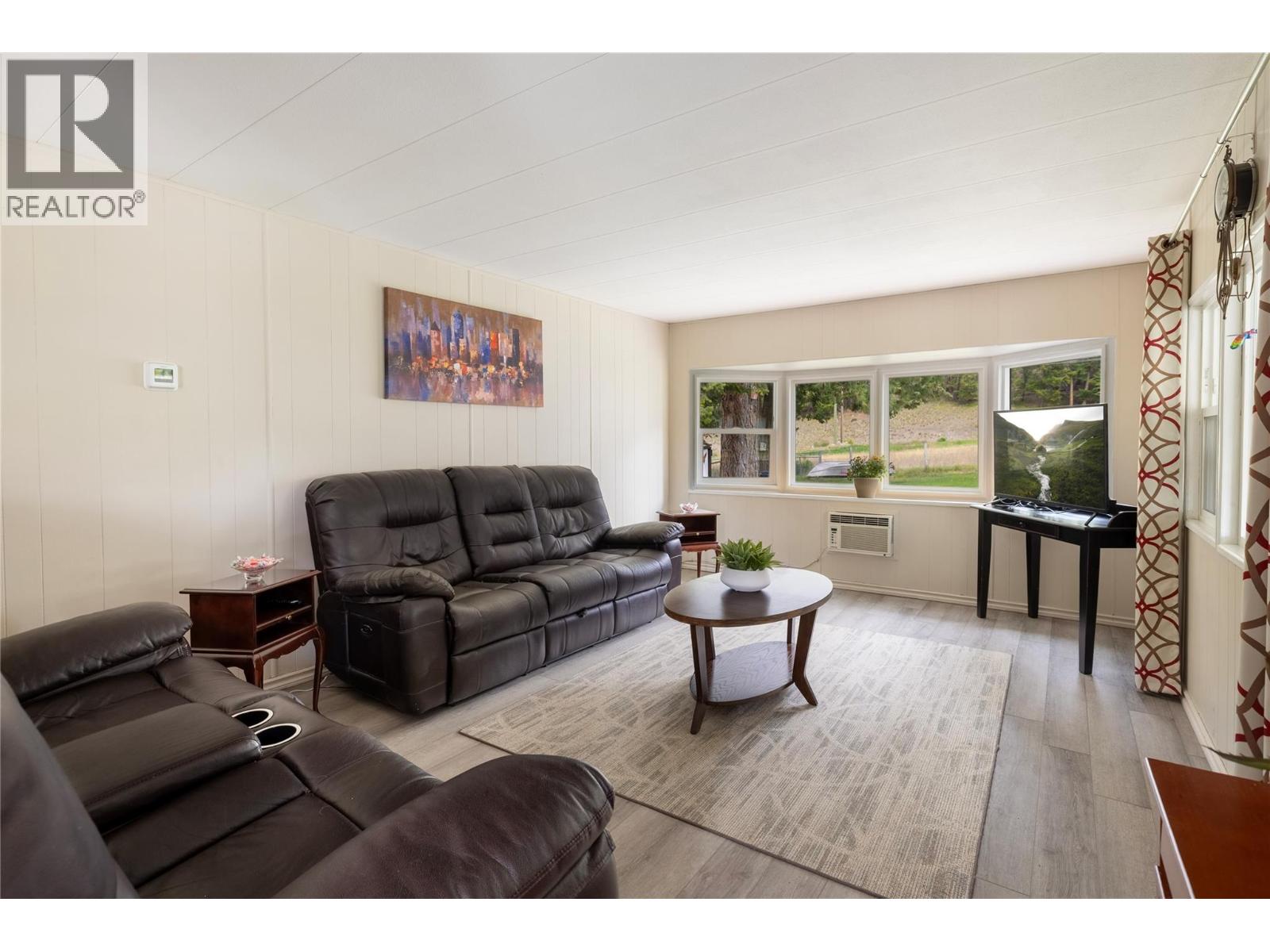 5708 Tuktakamin Road, Falkland, British Columbia  V0E 1W0 - Photo 13 - 10386512